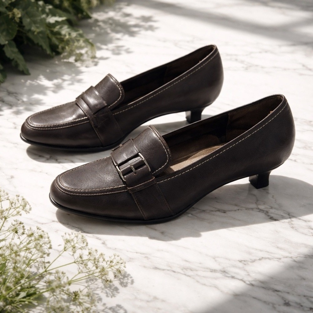 Bandolino‎ Loafer Pumps Women 8 Brown Leather Square Toe Buckle Kitten Heel Good